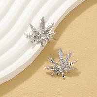 Zinc Alloy Stud Earring, Maple Leaf, plated, fashion jewelry & for woman [