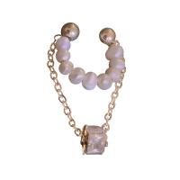 manchette de boucle d'oreille, perle de plastique, avec alliage de zinc, fait à la main, bijoux de mode & pour femme & avec zircone cubique, deux couleurs différentes Vendu par PC