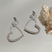 Boucles d'oreilles en laiton zircon cubique pavent, coeur, Placage de couleur platine, bijoux de mode & pavé de micro zircon & pour femme Vendu par paire[