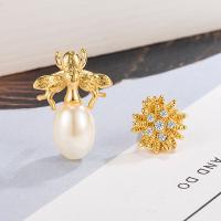 asymmetrische Ohrringe, Messing, mit Kunststoff Perlen, poliert, Modeschmuck & Micro pave Zirkonia & für Frau, 9x41mm,41mm, verkauft von Paar