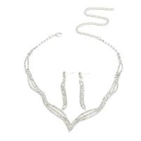 Rhinestone en alliage de zinc bijoux , boucle d'oreille & collier, avec 18CM chaînes de rallonge, Placage de couleur argentée, bijoux de mode & pour femme & avec strass Environ 34 cm, Vendu par fixé