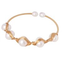 Cultured Freshwater Pearl Brass Bracelet, with Freshwater Pearl, gold color plated, Adjustable & fashion jewelry & for woman, golden, Inner Approx 55mm 