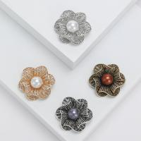 Rhinestone Zinc Alloy Brooch, with Plastic Pearl, Flower, plated, vintage & fashion jewelry & for woman & with rhinestone 
