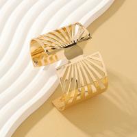 Zinc Alloy Cuff Bangle, gold color plated, fashion jewelry & for woman, Inner Approx 63mm 