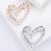 Rhinestone Zinc Alloy Brooch, with Plastic Pearl, Heart, plated, fashion jewelry & for woman & with rhinestone & hollow 