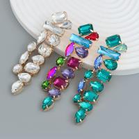 Boucle d'oreille de zinc alliage strass goutte, alliage de zinc, avec Perceuse à eau en verre, bijoux de mode & pour femme, plus de couleurs à choisir Vendu par paire