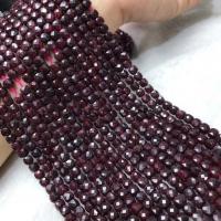 Perles en pierre grenat naturelles, poli, style folk & DIY & Chinois & normes différentes pour le choix, couleur vin rouge Environ 38-40 cm, Vendu par brin