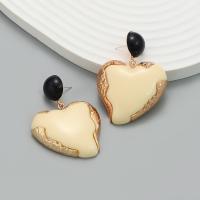Resin Zinc Alloy Earring, with Resin, Heart, plated, fashion jewelry & for woman 