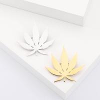 Collar Jewelry Brooch, 304 Stainless Steel, Maple Leaf, Vacuum Ion Plating, fashion jewelry & for woman 