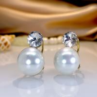 Plastic Pearl Zinc Alloy Earring, with Cubic Zirconia & Plastic Pearl, Round, plated, fashion jewelry & for woman 