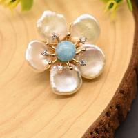 Freshwater Pearl Brooch, with Brass, 18K gold plated, fashion jewelry & for woman & with rhinestone 30mm 