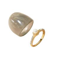 En alliage de zinc Bague, avec perle de plastique & Acrylique, Placage de couleur d'or, 2 pièces & bijoux de mode & pour femme & avec strass, deux couleurs différentes, Vendu par fixé
