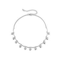 Collar de perlas de plástico, fundición, con Perlas plásticas & aleación de zinc, con 2.7inch extender cadena, chapado en color de platina, diferentes estilos para la opción & para mujer, Vendido por UD
