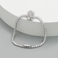 Cubic Zirconia Zinc Alloy Bracelet, Brass, with Cubic Zirconia, Pineapple, fashion jewelry & for woman Approx 18.6 cm 