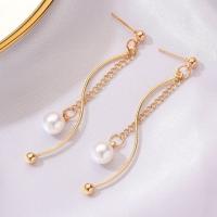 Kunststoff Perle Zink Legierung Ohrring, Zinklegierung, mit Kunststoff Perlen, plattiert, Modeschmuck & für Frau, Goldfarbe, 67mm, verkauft von Paar[