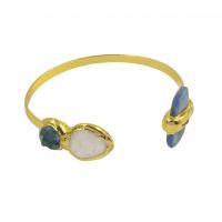Ouverture Bracelets en cuivre, laiton, avec perle & pierre gemme, Placage de couleur d'or, bijoux de mode & pour femme, 15-18x16-22mm,10-14x25-30mm, Diamètre inté Environ 66mm, Vendu par PC