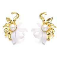 Freshwater Pearl Brass Earring, with Freshwater Pearl & Resin, Flower, 18K gold plated, fashion jewelry & for woman, two different colored 