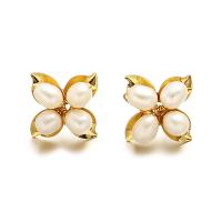 Freshwater Pearl Brass Earring, with Freshwater Pearl, Flower, 18K gold plated, fashion jewelry & for woman, golden 