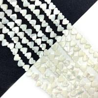 Weiße Lippenschale Perlen, Herz, DIY & verschiedene Größen vorhanden, weiß, Länge:ca. 38 cm, verkauft von Strang