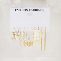 Plastic Pearl Zinc Alloy Earring, with Resin & Plastic Pearl, gold color plated, for woman & with rhinestone, earring length 20-60mm 