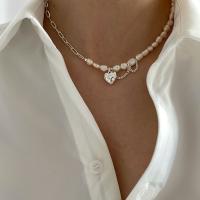 Collier de perles en plastique, laiton, avec perle de plastique, bijoux de mode & pour femme, argent Environ 40 cm, Vendu par PC