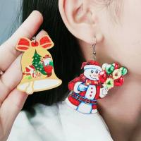 Boucles d'oreilles de Noël, bois, peinture, Conception de Noël & modèles différents pour le choix & pour femme Vendu par paire