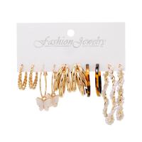 Pendiente de aleación de cinc con perlas plásticas, aleación de zinc, con Perlas plásticas & Acrílico, chapado en color dorado, Joyería & para mujer, 25-35mm, Vendido por Set