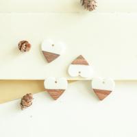Pendentifs en bois original, avec résine, coeur, DIY, blanc Environ Vendu par sac