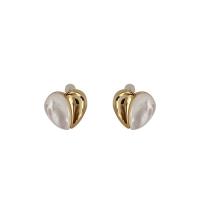 Freshwater Shell Earring, Brass, with Pearl Shell, Heart, plated, for woman, golden 