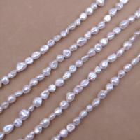 Perles nacres baroques de culture d'eau douce , perle d'eau douce cultivée, DIY, blanc, Length about 6-8mm Environ 38 cm, Environ Vendu par brin