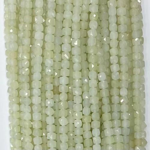 Einzelne Edelstein Perlen, Hetian Jade, Quadrat, DIY & verschiedene Größen vorhanden & facettierte, hellgrün, Länge:ca. 38-39 cm, verkauft von Strang