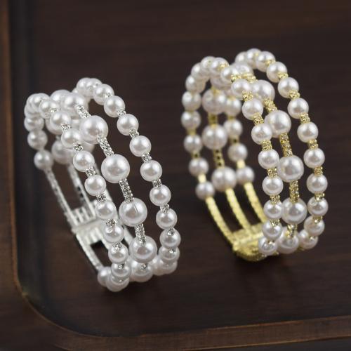 Bracelets manchette de fer , avec perle de plastique, Placage, bijoux de mode & pour femme & avec strass, plus de couleurs à choisir, width 15mm, Diamètre inté Environ 55mm, Vendu par PC