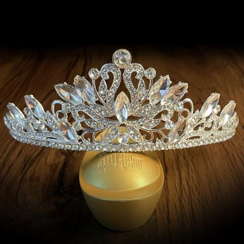 Bridal Tiaras, Zinc Alloy, silver color plated, fashion jewelry & for woman & with rhinestone, silver color, Diameter 140mm,height 52mm 