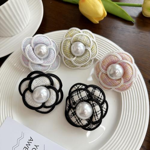 Kunststoff-Perlen-Brosche, Polyester, mit Kunststoff Perlen & Messing, Blume, Modeschmuck & für Frau, keine, 55mm, verkauft von PC