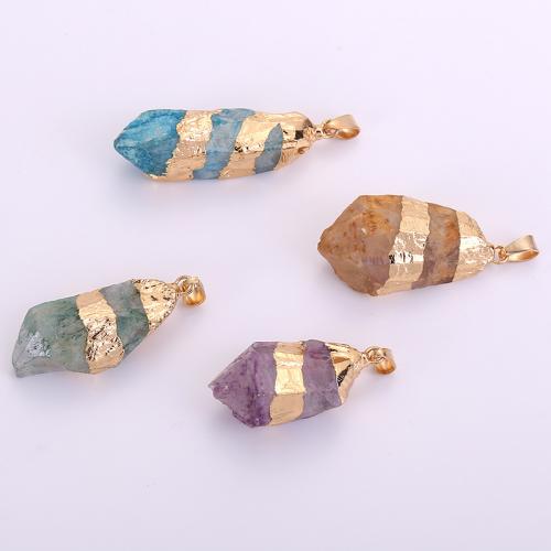 Pendentifs quartz naturel, Cristal naturel, avec laiton, Placage de couleur d'or, DIY, Couleur aléatoire Vendu par PC