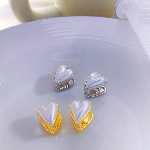 Plastic Pearl Zinc Alloy Earring, with Plastic Pearl, Heart, plated, fashion jewelry & for woman 
