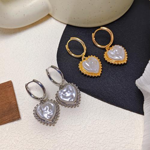 Plastic Pearl Zinc Alloy Earring, with Plastic Pearl, Heart, plated, fashion jewelry & for woman 