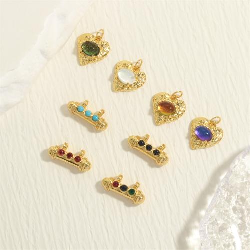 Bijoux pendentifs en laiton, avec cristal, Placage, bijoux de mode & DIY & styles différents pour le choix & double trou, plus de couleurs à choisir, Vendu par PC
