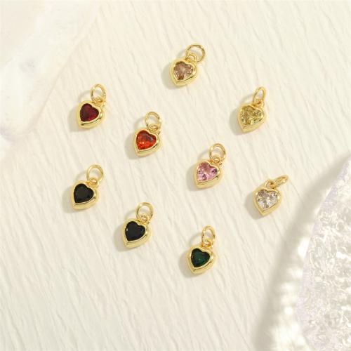 Bijoux pendentifs en laiton, avec zircon cubique, coeur, Placage de couleur d'or, bijoux de mode & DIY, plus de couleurs à choisir Vendu par PC