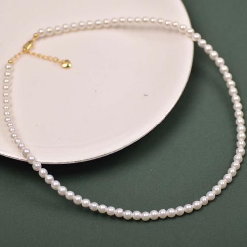 Collier de perles de verre, perle de verre, avec alliage de zinc, Rond, Placage de couleur d'or, bijoux de mode & normes différentes pour le choix & pour femme, blanc Environ 40 cm, Vendu par PC