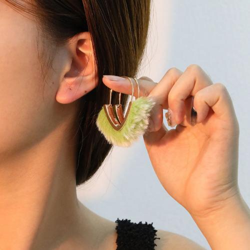 Flaumige Pom Pom Ohrringe, Zinklegierung, mit Plüsch, plattiert, Modeschmuck, keine, 58x55mm, verkauft von Paar