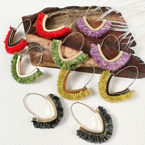 Boucles d'oreilles Pom Pom Duveteux, alliage de zinc, avec Fibre de polyester, Placage, bijoux de mode, plus de couleurs à choisir Vendu par paire