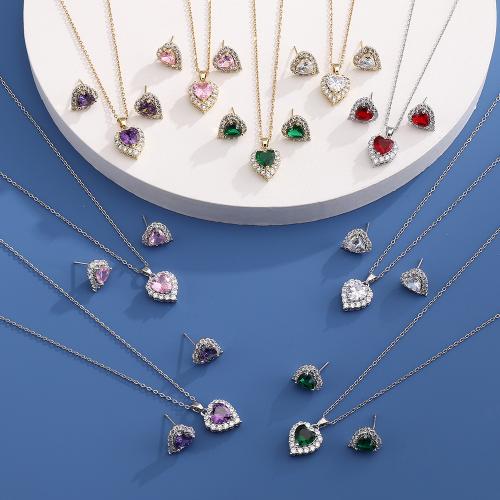 Zircon cubique Micro Pave parures de bijoux en laiton, Boucle d’oreille stud & collier, coeur, Plaqué d'or, pavé de micro zircon & pour femme, plus de couleurs à choisir, Vendu par fixé