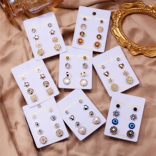 Zinc Alloy Rhinestone Stud Earring, with Paper & Plastic Pearl, plated & for woman & enamel & with rhinestone 