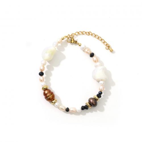 bracelet en laiton de perle d'eau douce cultivée, avec coquille & perle d'eau douce cultivée, avec 5cm chaînes de rallonge, Plaqué d'or, bijoux de mode & pour femme, couleurs mélangées Environ 15 cm, Vendu par PC