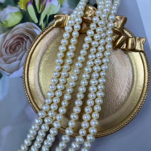 Naturel d'eau douce perles, perle d'eau douce cultivée, Légèrement rond, bijoux de mode & DIY, blanc, Length about 5-5.5mm, Environ Vendu par brin