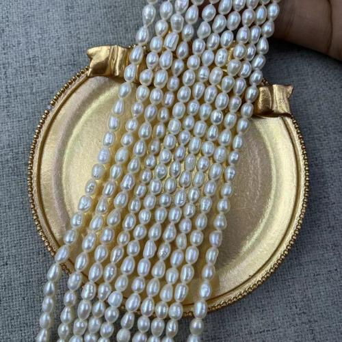 Rice Cultured Freshwater Pearl Beads, fashion jewelry & DIY, white, Length about 4-4.5mm, Approx 