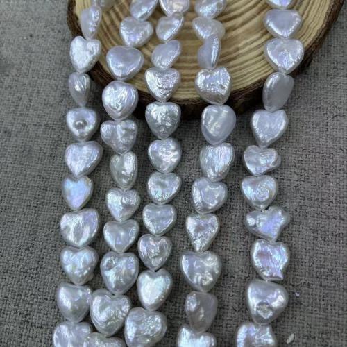 Perles nacres baroques de culture d'eau douce , perle d'eau douce cultivée, coeur, bijoux de mode & DIY, blanc, Length about 12-13mm, Environ Vendu par brin