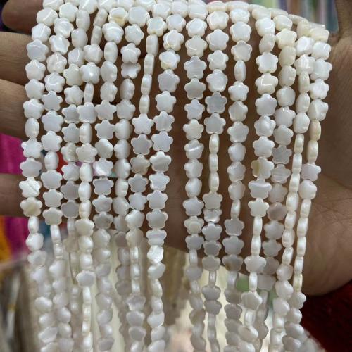 Perles en coquille naturel, coquille d'eau douce, fleur, bijoux de mode & DIY & normes différentes pour le choix, blanc, Vendu par brin