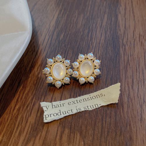 Zinc Alloy Stud Earring, with Resin & Plastic Pearl, gold color plated, fashion jewelry & for woman, earring length 10-20mm 